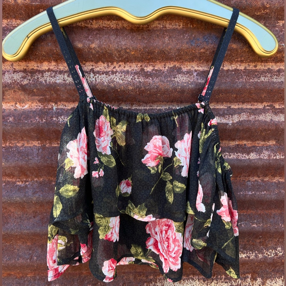 Urban outfitters + kimchi blue crop top